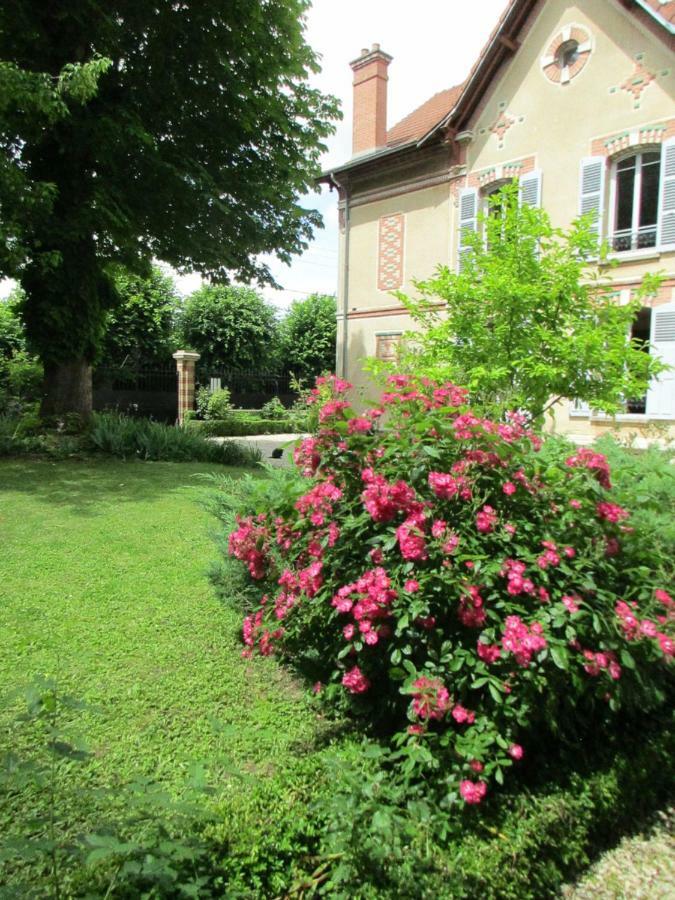 Villa Maziere Bourbon Conti Courlon-sur-Yonne Exteriér fotografie